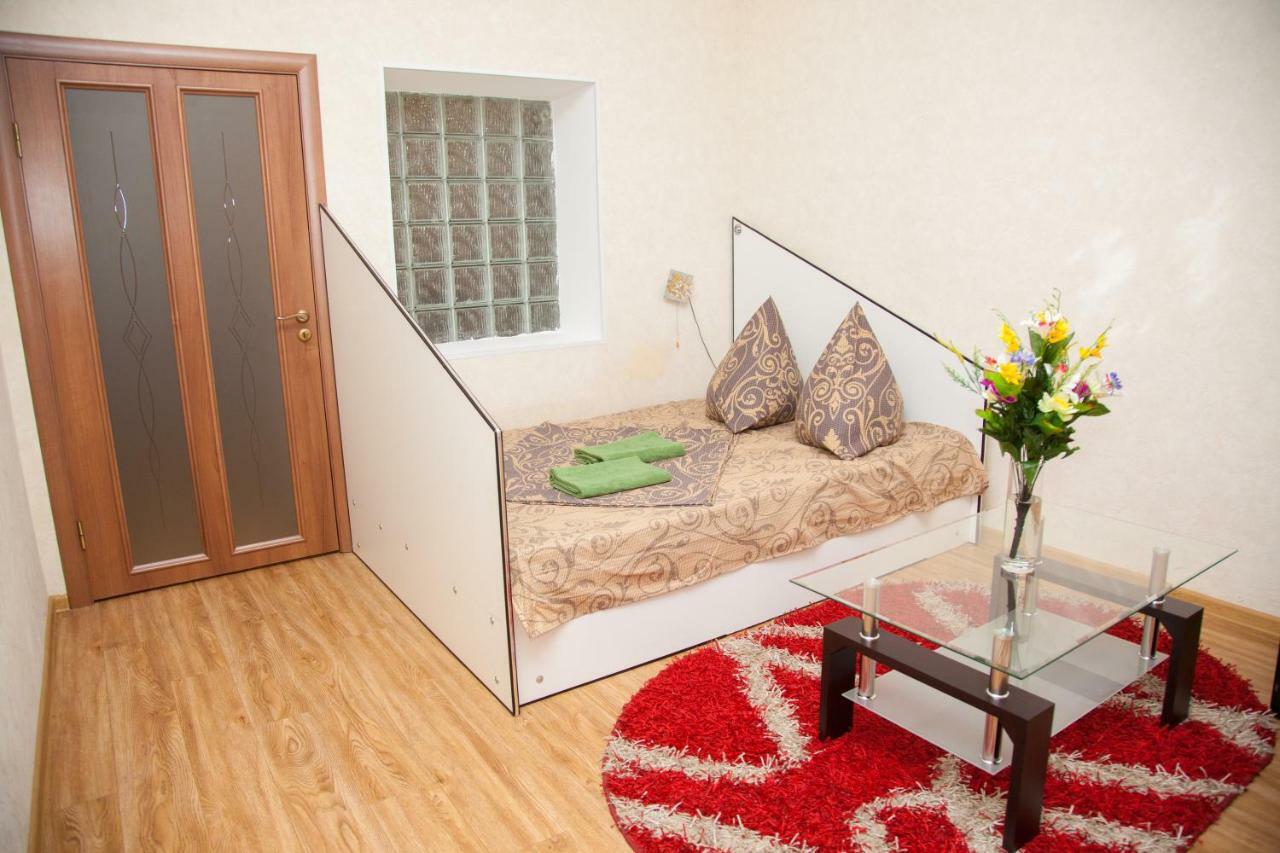 Zaporizhia Semi-Luxury Apartment On Zhukovskogo Street 57 المظهر الخارجي الصورة
