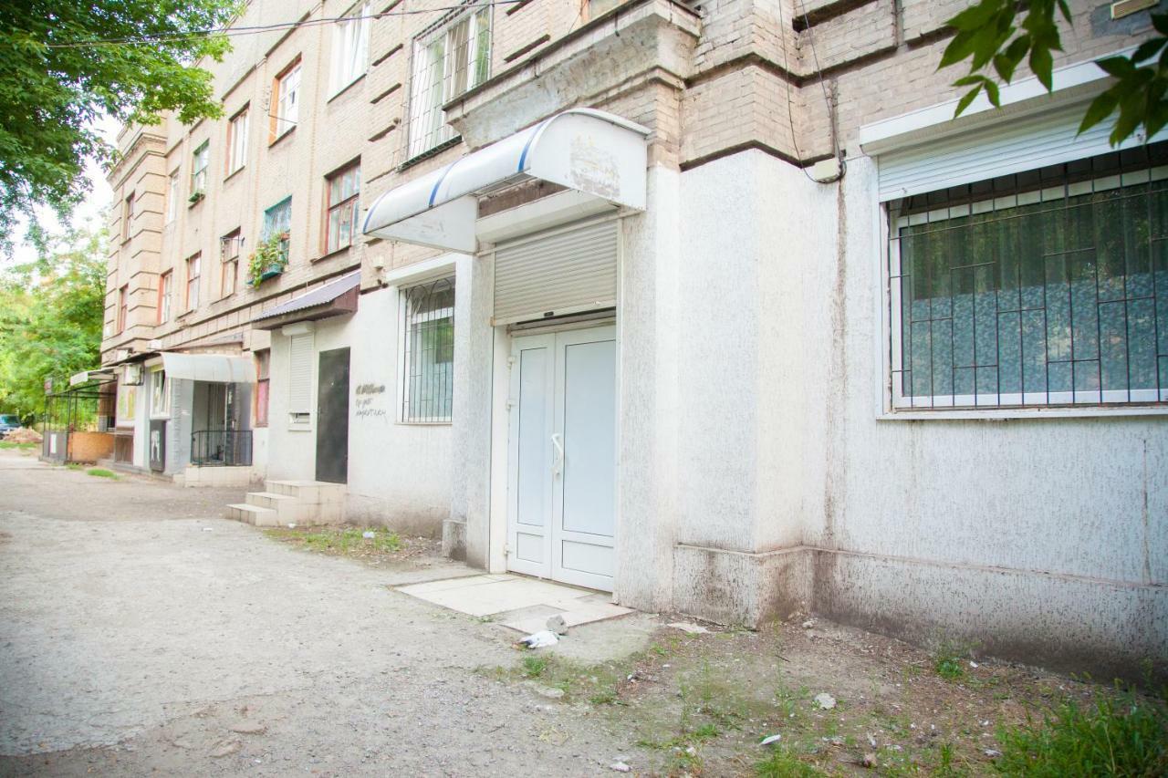 Zaporizhia Semi-Luxury Apartment On Zhukovskogo Street 57 المظهر الخارجي الصورة